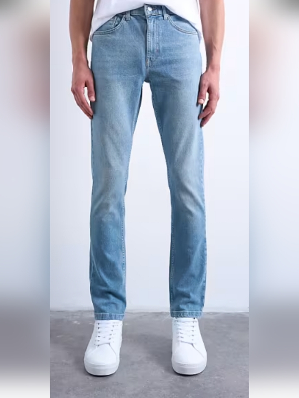 Topman Light Blue Stretch  Skinny Jeans Size  28 W  X  34 L.